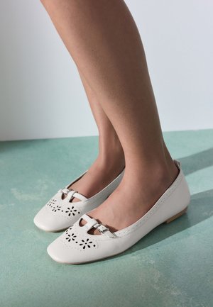Next, REGULAR FIT - TABITHA SIMMONS X DAISY CHAIN FLAT BALLET SHOES . - Ballet pumps - bone