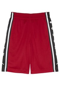 Pantalones cortos deportivos rojos con paneles laterales negros que presentan rayas blancas y un pequeño logo de Puma blanco cerca del dobladillo en cada lado.