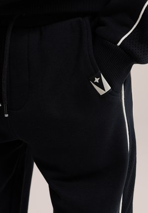 WE Fashion, BAD BOYS - Pantalon de survêtement - black