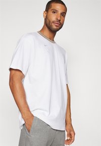Nike Performance NBA CITY EDITION CHICAGO BULLS TEE - T-shirts - white