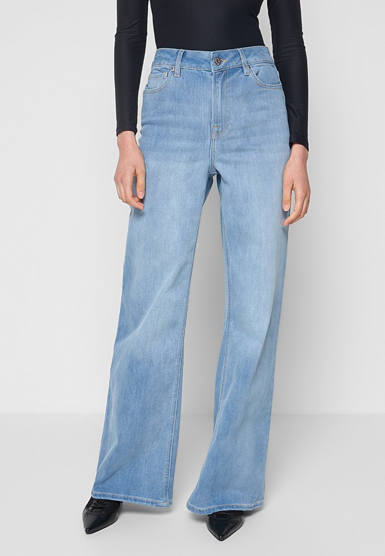 Tomorrow Flared Jeans blauw