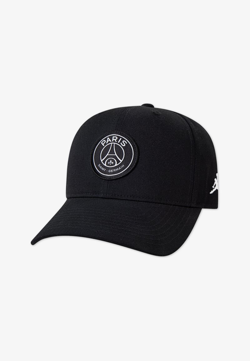 Cappellino nero con una toppa rotonda ricamata con le parole "PARIS" e "SAINT-GERMAIN", tessuto strutturato e visiera curva. Dettaglio logo bianco sul lato.