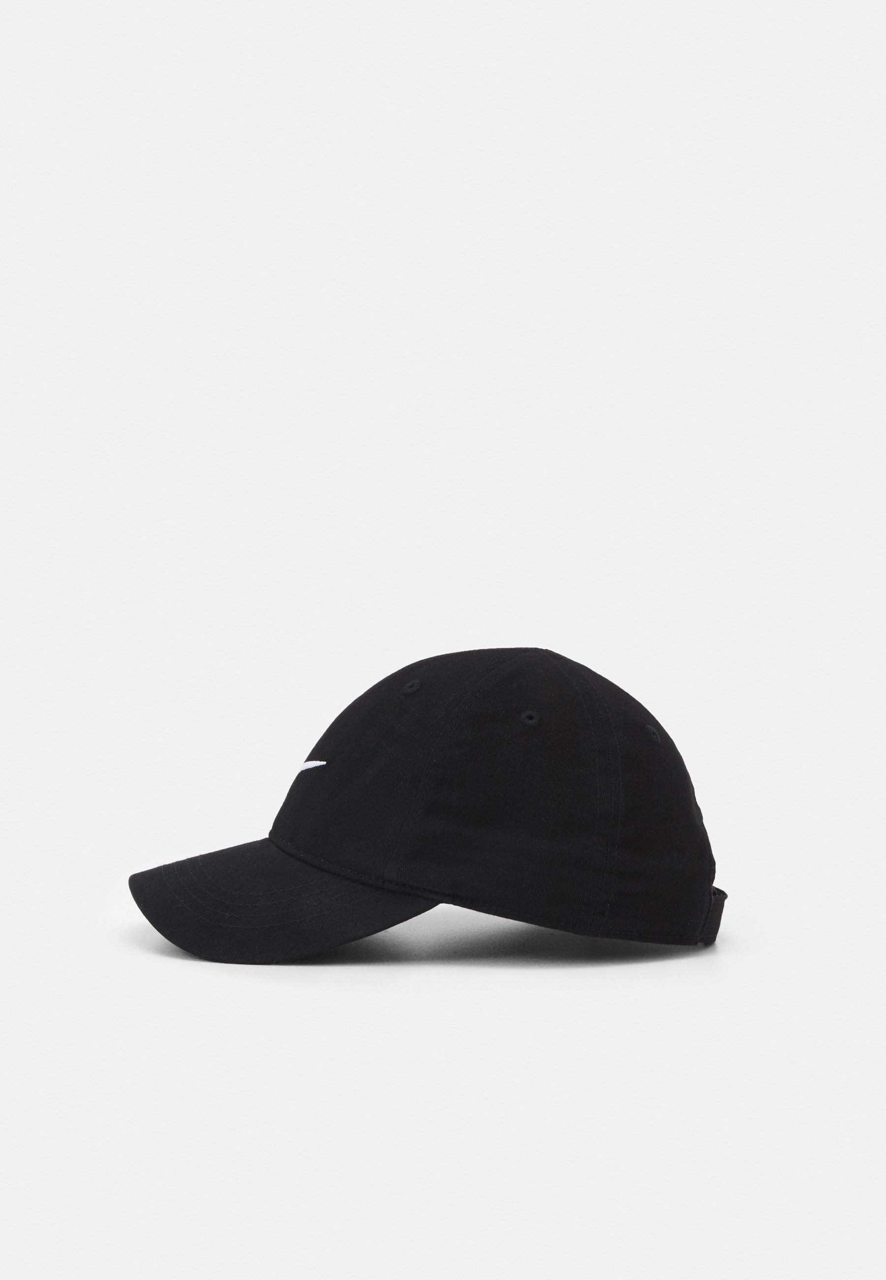 boys nike cap