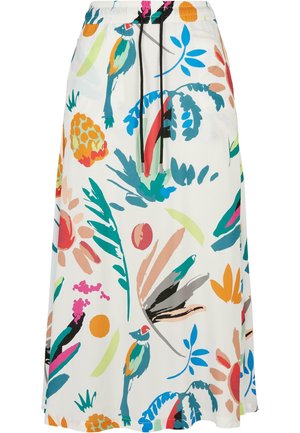 A-line skirt - whitesandfruity