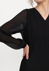 Soft Rebels Vestido informal - black
