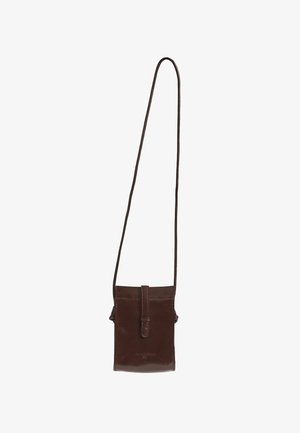 Braune Leder-Crossbody-Tasche mit rechteckiger Form, minimalistischem Design, schmalem Riemen und einem vorderen Klappenverschluss.