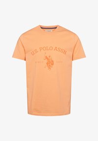 Valimata, peach cobbler