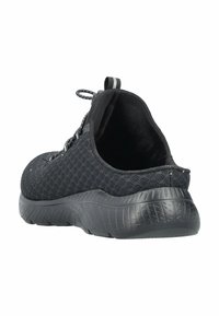 Scarpa sportiva nera con upper in mesh testurizzato, sistema di lacci elastici e suola in gomma resistente con un motivo di battistrada per trazione.