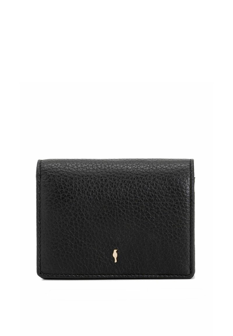 Czarny portfel z teksturowanej skóry z małym złotym emblematem konika morskiego umieszczonym na środku z przodu, na białym tle.