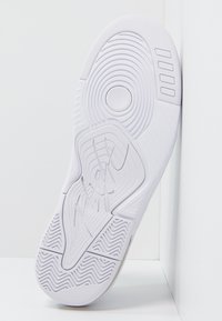 Jordan JORDAN FLIGHT ORIGIN 4 biały
