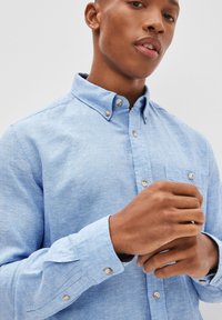 Next LINEN BLEND ROLL SLEEVE SHIRT - Koszula
