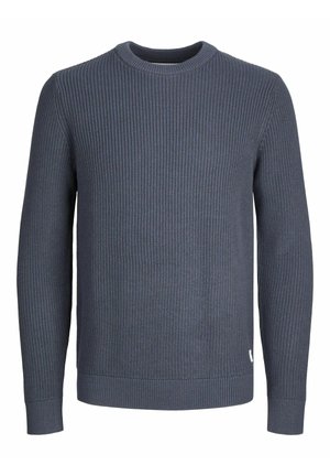 Suéter de punto acanalado azul marino con cuello redondo, mangas largas y un acabado texturizado. Presenta un pequeño logo en el dobladillo.