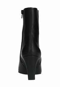 Manfield Bottines - black