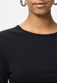 Pieces PCAMELIA 2 PACK - Μπλούζα με μακριά μανίκια - black/bright white