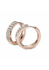 Orecchini a cerchio in rosé con una linea di cristalli trasparenti che scintillano lungo il bordo superiore. Forma circolare liscia con una finitura lucida.