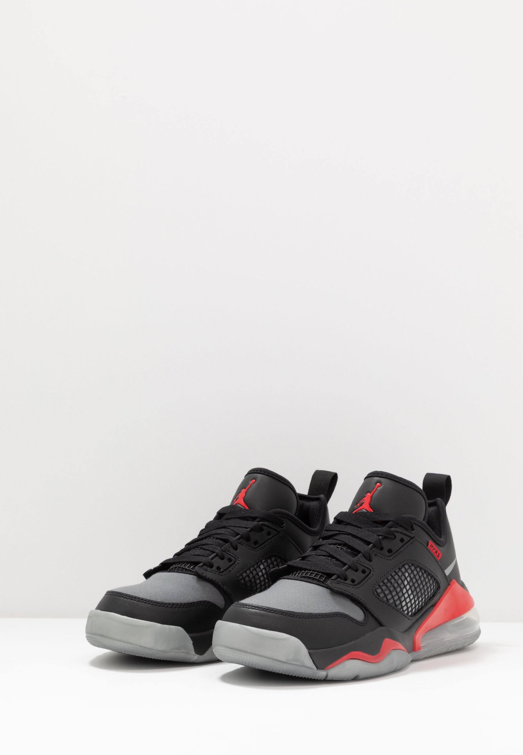 MARS 270 Indoorskor blackmetallic silveruniversity redwolf greydark greywhite MARS 270 Indoorskor blackmetallic silveruniversity redwolf greydark greywhite