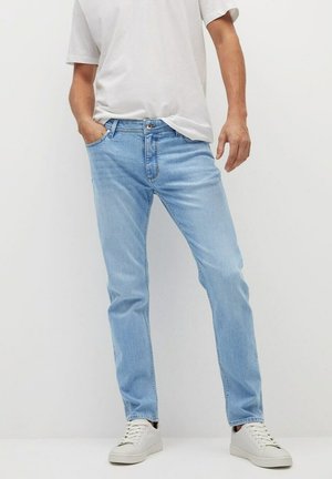Vaqueros slim fit - light blue