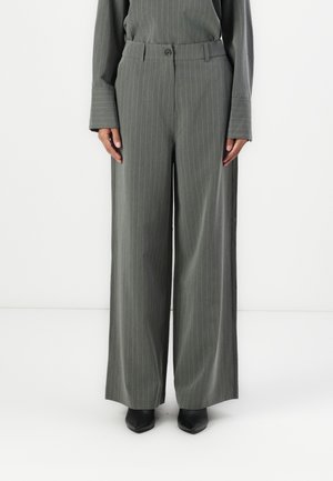 KEMMAMD - Pantaloni - grey