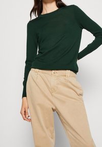 GAP Sweter