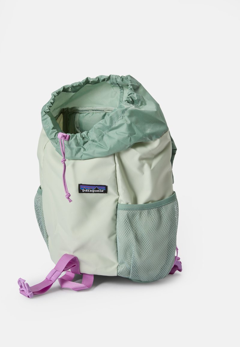 patagonia green and pink backpack Kids' Refugito Daypack 12L Its lightweight structure allows the bag to be easily compressed into its dedicated pocket when not in use Patagonia REFUGITO DAY PACK UNISEX