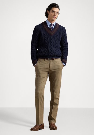 Polo Ralph Lauren MANHASSET STRETCH STRAIGHT FIT TROUSER - Pantaloni - brown glen