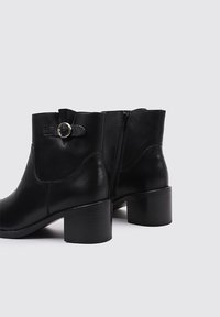 Sandra Fontán TAYLOR - Stiefelette - black