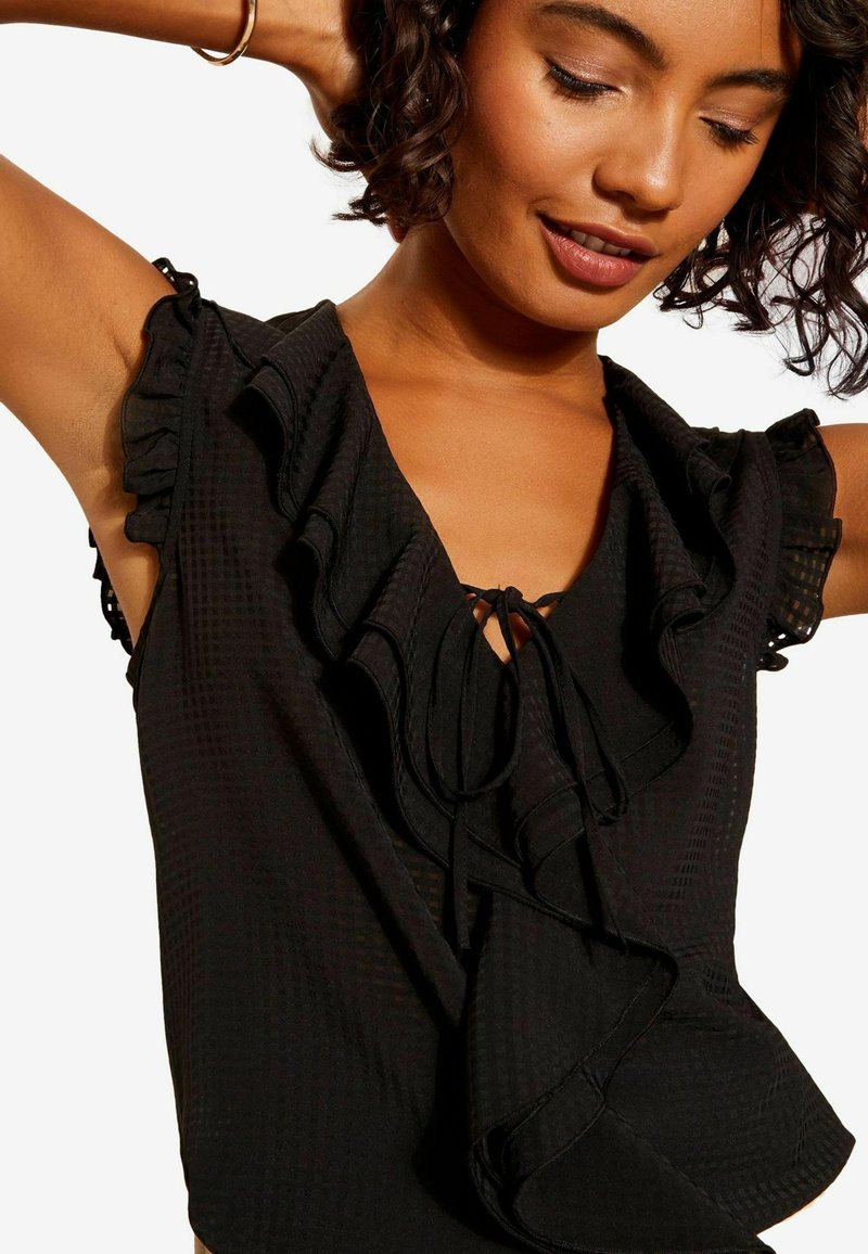 Friends Like These RUFFLE SLEEVELESS FRONT - REGULAR FIT - Bluză - blue seersucker