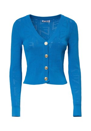 Cardigan de punto azul con escote en V, mangas largas y botones decorativos dorados. Presenta una textura estampada a lo largo de la tela.