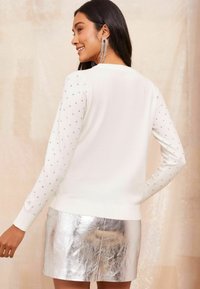 Friends Like These PETITE FIT - HOTFIX  - Džemperis - ivory white