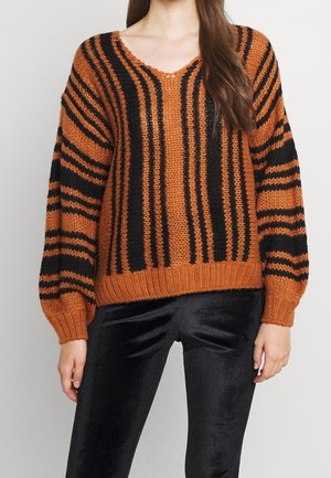Pullover - brown