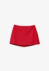 Short - red