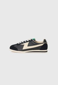 ATLANTA - Trainers - black