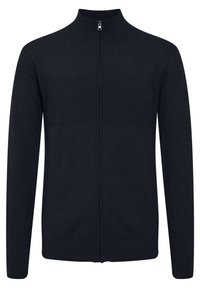 Cardigan à zip de couleur gris foncé, avec un col haut, une texture lisse, des manches longues et des poignets et un ourlet côtelés, présentant une fermeture éclair centrale.