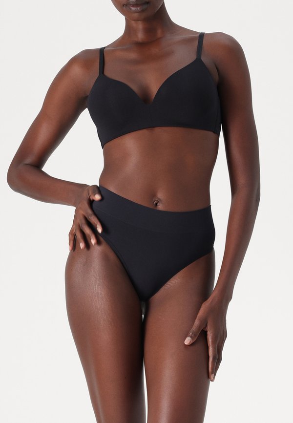 THONG SEAMLESS 3 PACK - Thong2