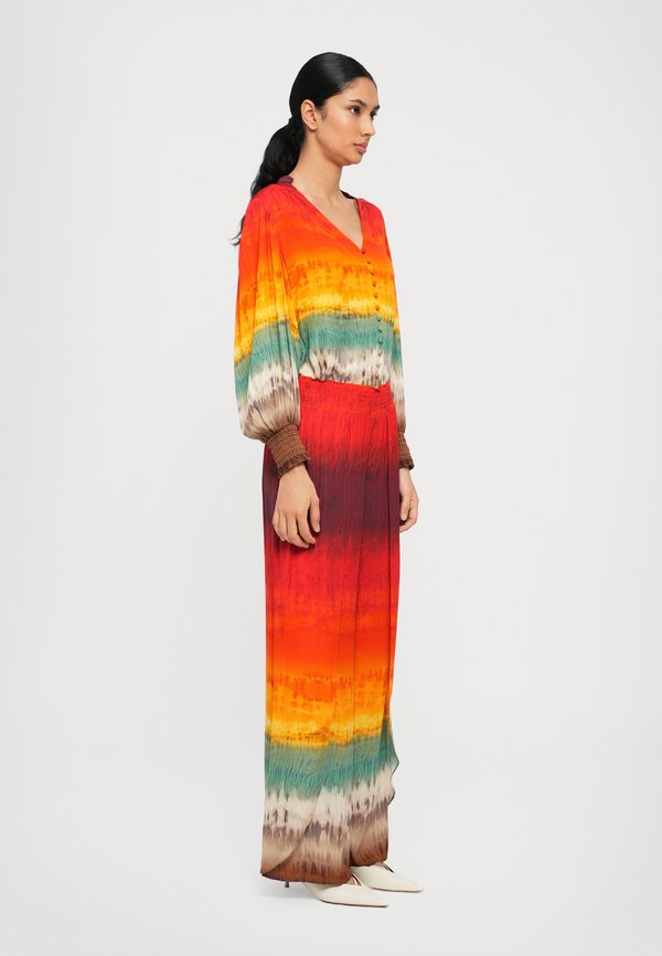 LARISSA OPEN - Trousers - crystal tie dye4