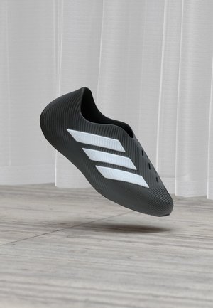 adidas Sportswear, PURECHILL - Trainingsschuh - core black/footwear white/grey four