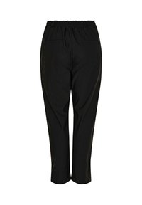 Sorte bukser med elastik i taljen, to baglommer med paspolerede kanter, lige ben og en afslappet pasform.