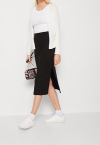 Esprit Neuletakki - off-white