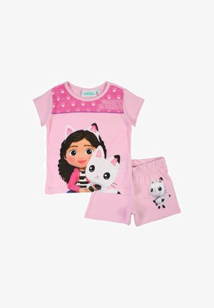 Ensemble de pyjama pour enfants rose comprenant un haut à manches courtes avec une impression graphique d'une fille et d'un chat, accompagné d'un short coordonné.