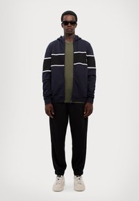 EA7 Emporio Armani TRAIN CORE TEE - Basic póló - beetle