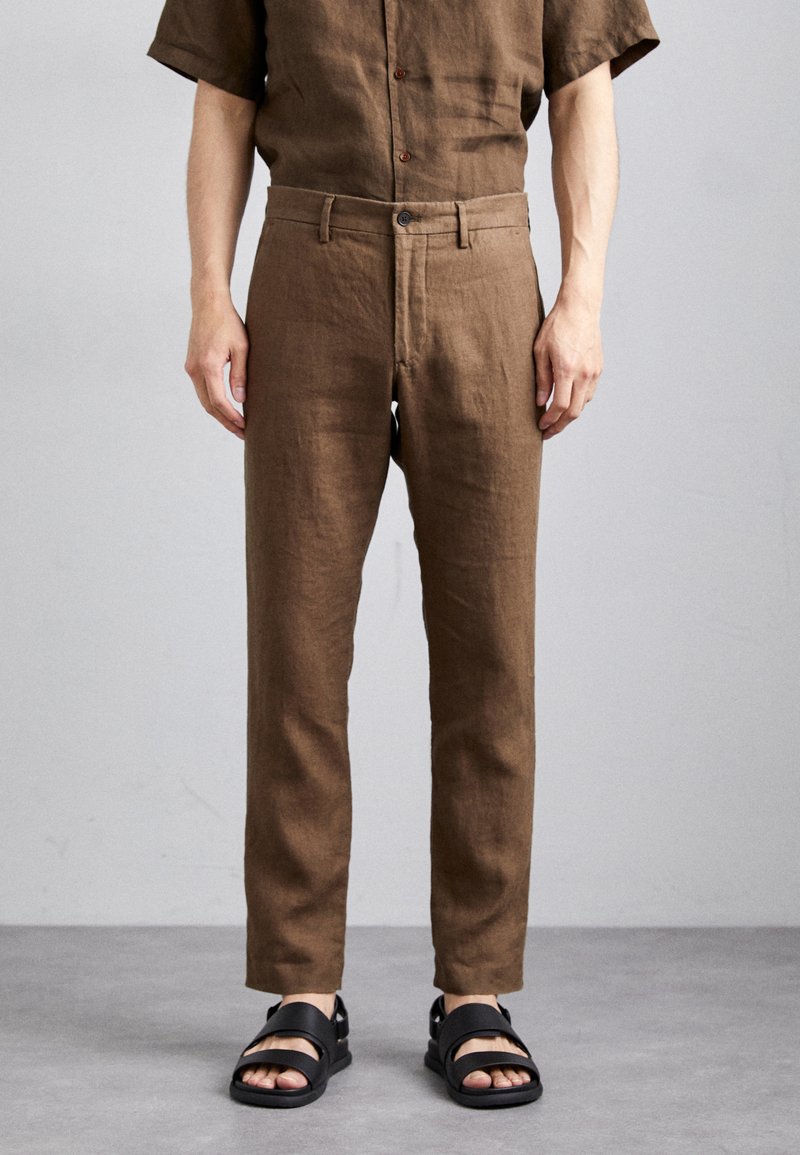 NN.07 THEO - Püksid - brown
