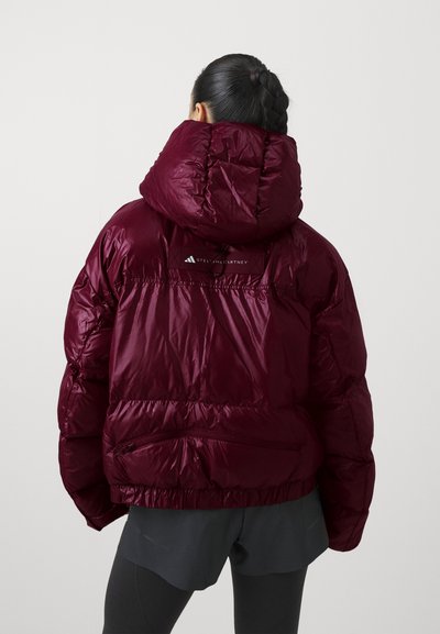 adidas by Stella McCartney TRUENATURE SHORT PADDED WINTER - Giacca invernale - shadow red
