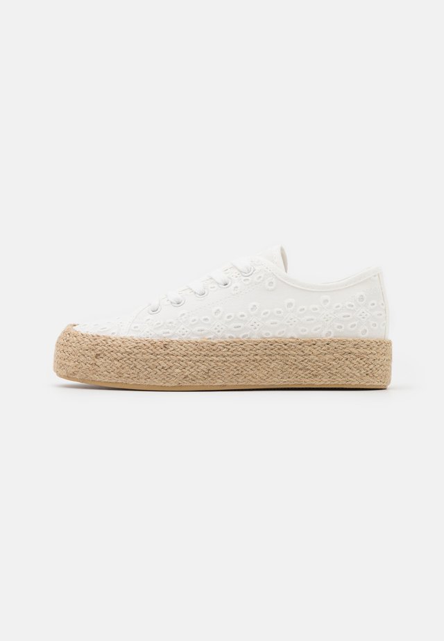 Stringate sportive - white