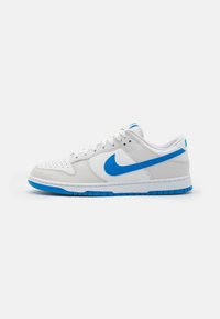 Nike Sportswear - DUNK RETRO - Sporta apavi - summit white/photo blue/platinum tint/white Miniatūras attēls 1