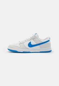 Wybrany, summit white/photo blue/platinum tint/white