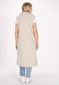 Schmuddelwedda Vesta - stein