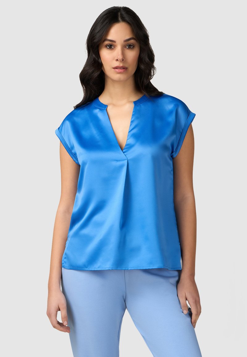 Oltre CON SCOLLO A V - Camicetta - azzurro