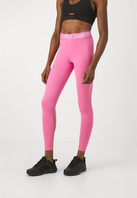 Nike Performance - Leggingek - playful pink/white Miniatűr kép 1