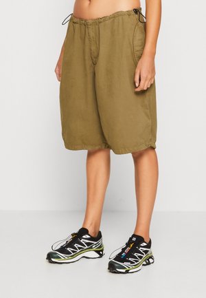 Shorts - khaki