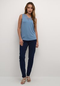 Cream CRTRULLA - Top - captains blue